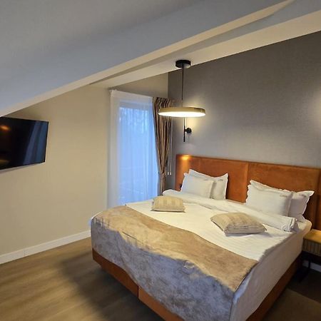 La Boheme Corbeanca - Partener Therme Ostratu Dış mekan fotoğraf