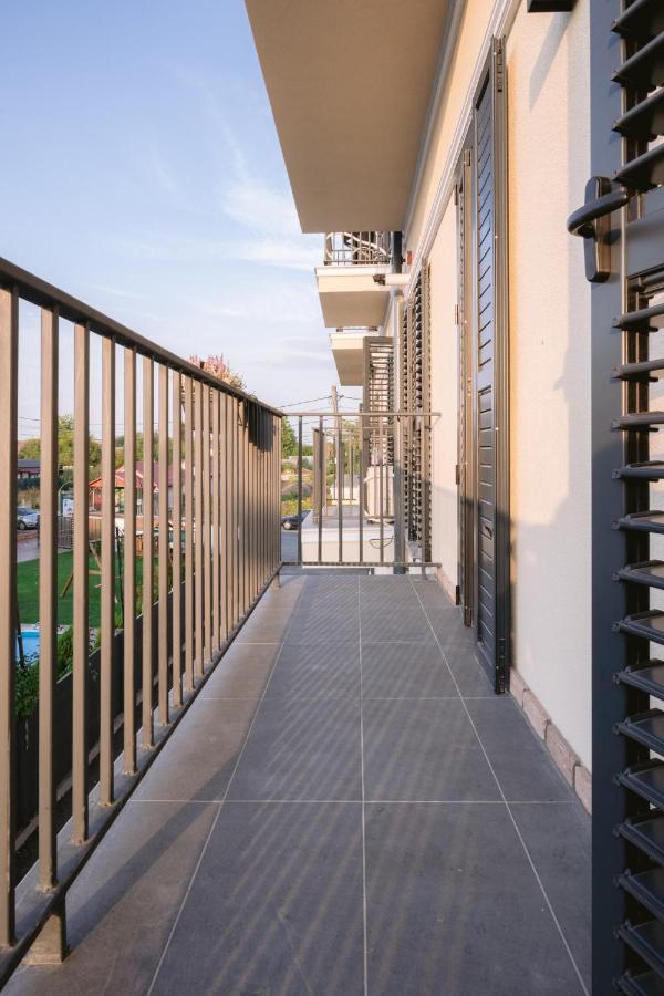 La Boheme Corbeanca - Partener Therme Ostratu Dış mekan fotoğraf