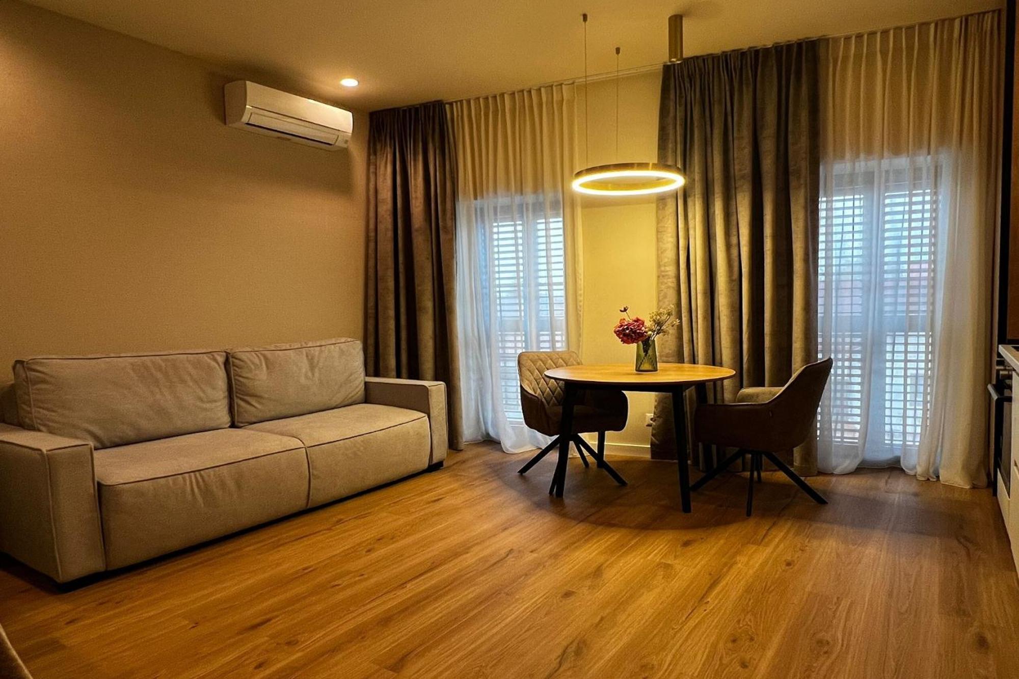 La Boheme Corbeanca - Partener Therme Ostratu Dış mekan fotoğraf
